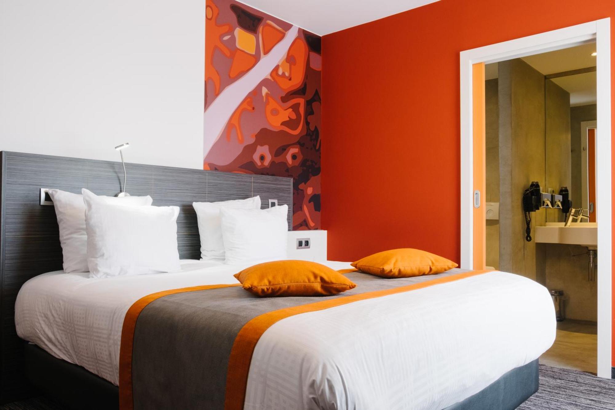 Orange Hotel La Louvière Exterior foto